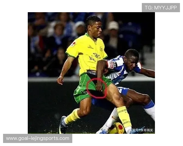 足球巨星赛场内外趣闻轶事揭秘那些鲜为人知的欢乐瞬间